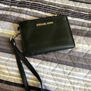 Michael kors key ring top zip coin pouch/card holder.